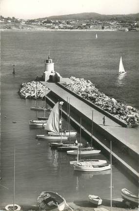 CPSM FRANCE 83 "Sanary sur Mer, la Jetée "