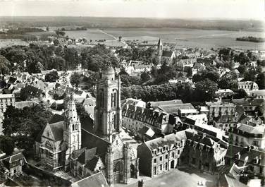 CPSM FRANCE 60 "Senlis, l'Eglise et la place Saint Pierre"