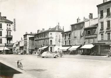 CPSM FRANCE 69 "Villefranche sur Saone, Place de la Libération"