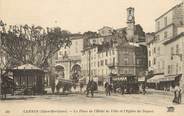 06 Alpe Maritime / CPA FRANCE 06 "Cannes, la place de l'hôtel de ville et l'église du Suquet"