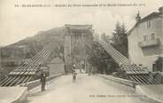 39 Jura / CPA FRANCE 39 "Saint Claude, entréé du pont suspendu et le Mont Chabout"