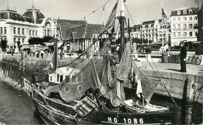 CPSM  FRANCE 14 "Trouville, les quais"