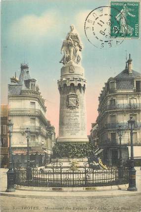 / CPA FRANCE 10 "Troyes, monument des enfants de l'aube"