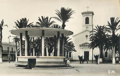 CPSM ALGERIE "Arzew, la place de l'Eglise "