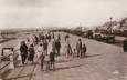 / CPSM FRANCE 62 "Le Touquet Paris Plage, la digue et la plage"