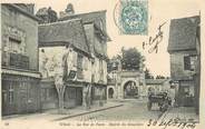 35 Ille Et Vilaine / CPA FRANCE 35 "Vitré, la rue de Paris, entrée du cimetière"