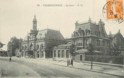 / CPA FRANCE 59 "Valenciennes, la gare "