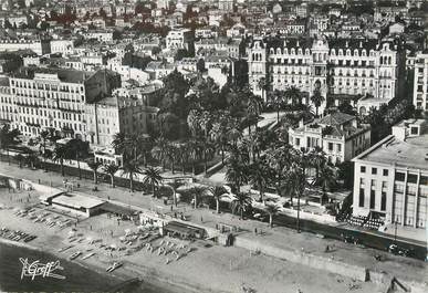 / CPSM FRANCE 06 "Cannes, vue aérienne, le grand hôtel"