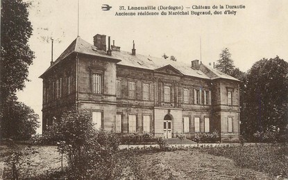 / CPA FRANCE 24 "Lanouaille, château de la Durantie"