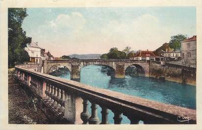 / CPA FRANCE 24 "Montignac, jardin public et le pont"