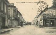 24 Dordogne / CPA FRANCE 24 "Montpon sur l'Isle, la grande rue"