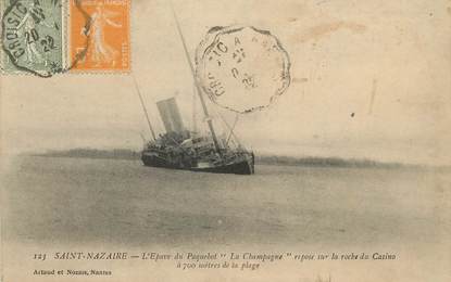 / CPA FRANCE 44 "Saint Nazaire, l'épave du paquebot La Champagne"