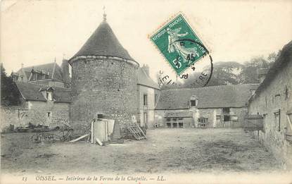 / CPA FRANCE 76 "Oissel, intérieur de la ferme de la Chapelle"