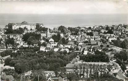 / CPSM FRANCE 14 "Deauville, vue générale"