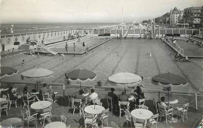 / CPSM FRANCE 14 "Trouville, la piscine"