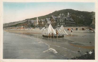 / CPSM FRANCE 14 "Houlgate, vue sur la plage et le bois de Boulogne"