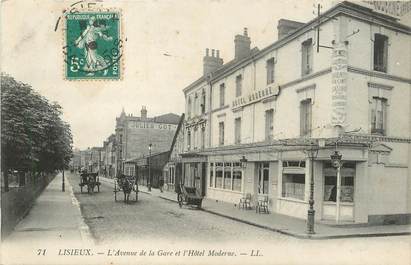 / CPA FRANCE 14 "Lisieux, l'avenue de la gare et l'hôtel moderne"