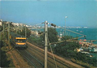 / CPSM FRANCE 06 "Autorail SITP entre Cannes et La Bocca" / TRAIN