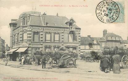 CPA FRANCE 76 "Gournay en Bray, le marché à la Paille"