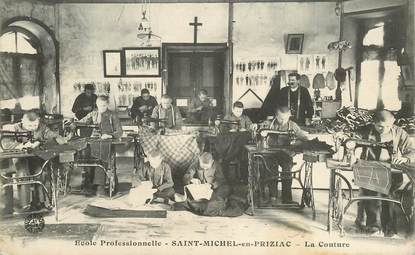 CPA FRANCE 56 "Saint Michel en Priziac, la couture"