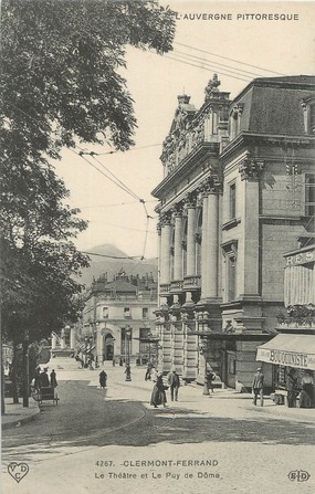 / CPA FRANCE 63 "Clermont Ferrand, le théatre et le Puy de Dôme"