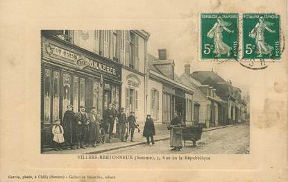 CPA FRANCE 80 "Villers Bretonneux, Café, rue de la République"
