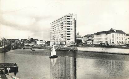 / CPSM FRANCE 72 "Le Mans, vue partielle sur le port"