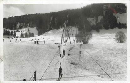 / CPSM FRANCE 74 "Megève, sports d'hiver, le remonte pente"