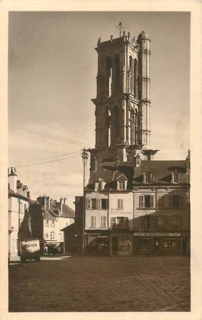 / CPSM FRANCE 78 "Mantes Gassicourt, place du marché et tour Saint Maclou"