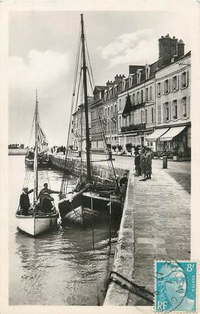 / CPSM FRANCE 76 "Saint Valéry en Caux, le quai d'Amont"
