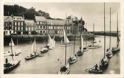 / CPSM FRANCE 76 "Saint Valéry en Caux, bateaux de plaisance dans le port"