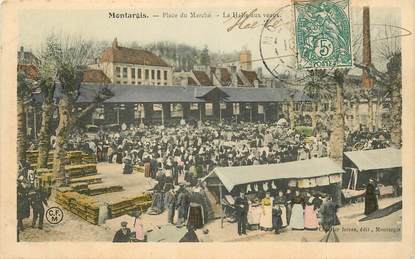 CPA FRANCE 45 "Montargis, Place du Marché", la Halle aux veaux