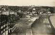 / CPSM FRANCE 76 "Etretat, promenade de la plage"