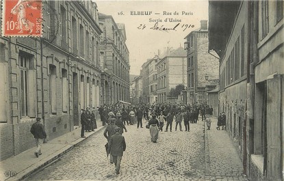 / CPA FRANCE 76 "Elbeuf, Rue de Paris, sortie de l'usine"