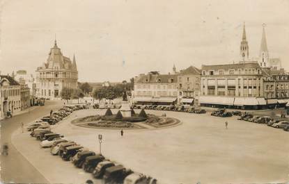 / CPSM FRANCE 28 "Chartres, place des Epars"