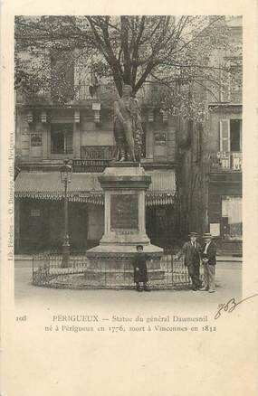 / CPA FRANCE 24 "Périgueux, statue du général Daumesnil"