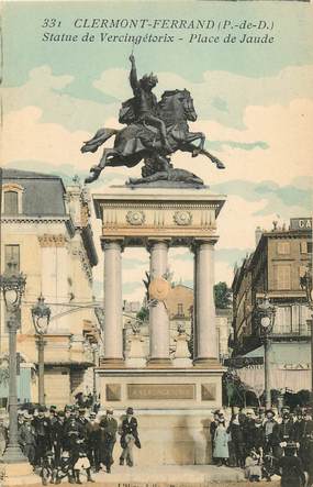 CPA FRANCE 63 "Clermont Ferrand, statue de Vercingétorix, Place de Jaude"