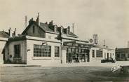 60 Oise / CPSM FRANCE 60 "Compiègne, la gare"