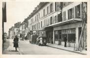 60 Oise / CPSM FRANCE 60 "Compiègne, rue Saint Corneille"