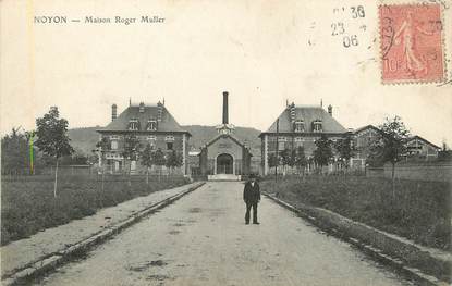 / CPA FRANCE 60 "Noyon, maison Roger Muller"