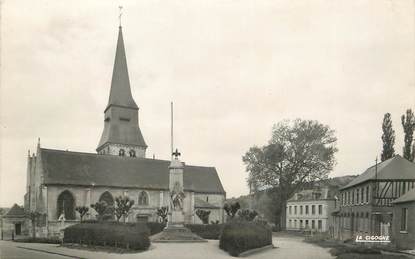 / CPSM FRANCE 76 "Duclair, l'église et le monument aux morts"