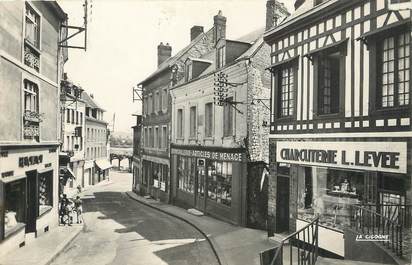 / CPSM FRANCE 76 "Duclair, la rue Pavée"