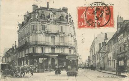 / CPA FRANCE 18 "Bourges, place Cujas" / TRAMWAY