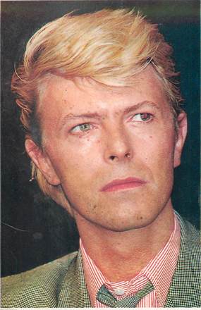 CPSM ARTISTE  /  DAVID BOWIE