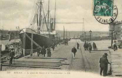 / CPA FRANCE 76 "Rouen, la quai du Hâvre et le transbordeur"