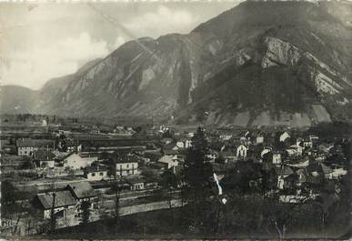 / CPSM FRANCE 74 "Faverges, vue générale vers le col de la Forclaz"