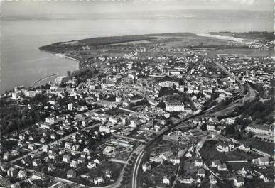 / CPSM FRANCE 74 "Thonon les Bains, la ville, le lac Léman"