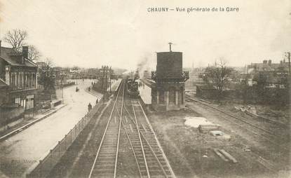 / CPA FRANCE 02 "Chauny, vue générale de la gare"