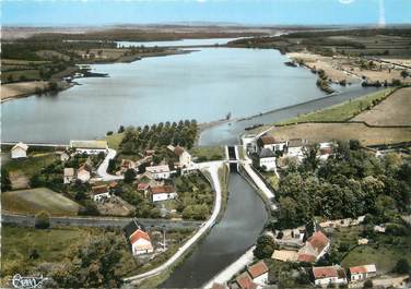 / CPSM FRANCE 58 "Les étangs de Baye et de Vaux"