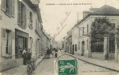 / CPA FRANCE 95 " Viarmes, l'entrée par la route de Royaumont"